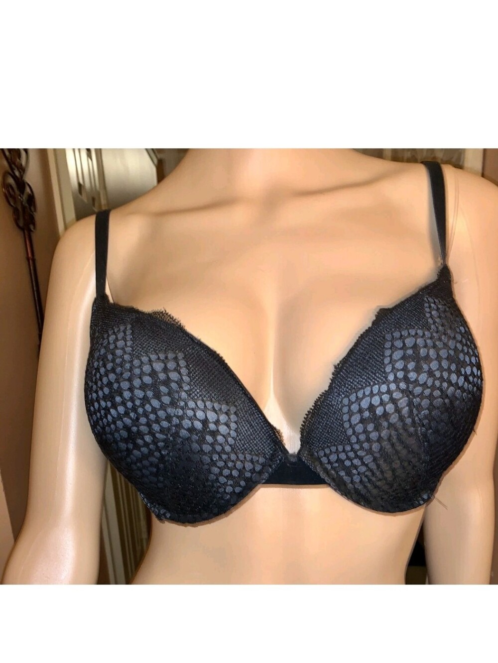 Victoria's Secret VERY SEXY COLLECTION Black Lace Push-Up Bra - Women Intimates